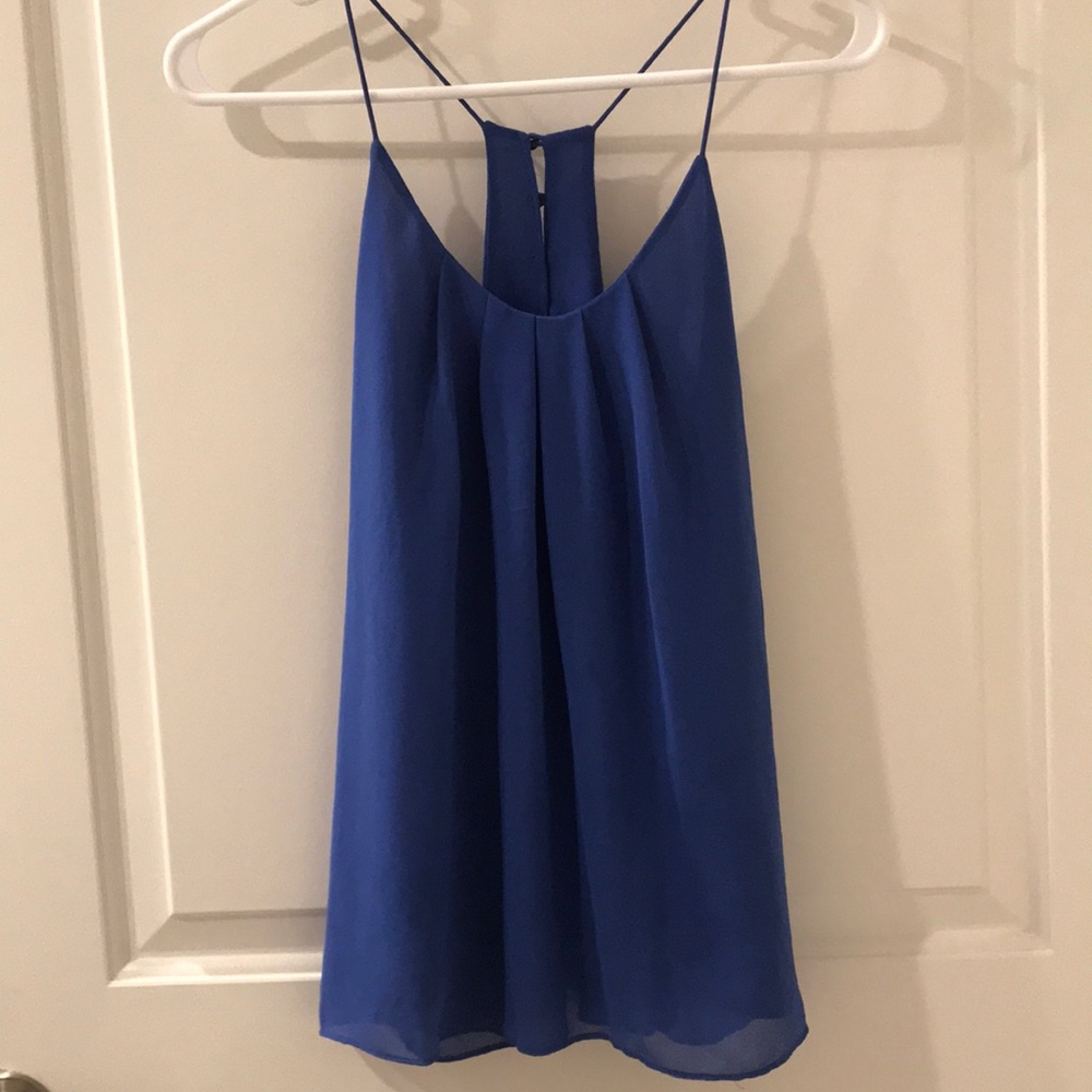 Flowy tank
